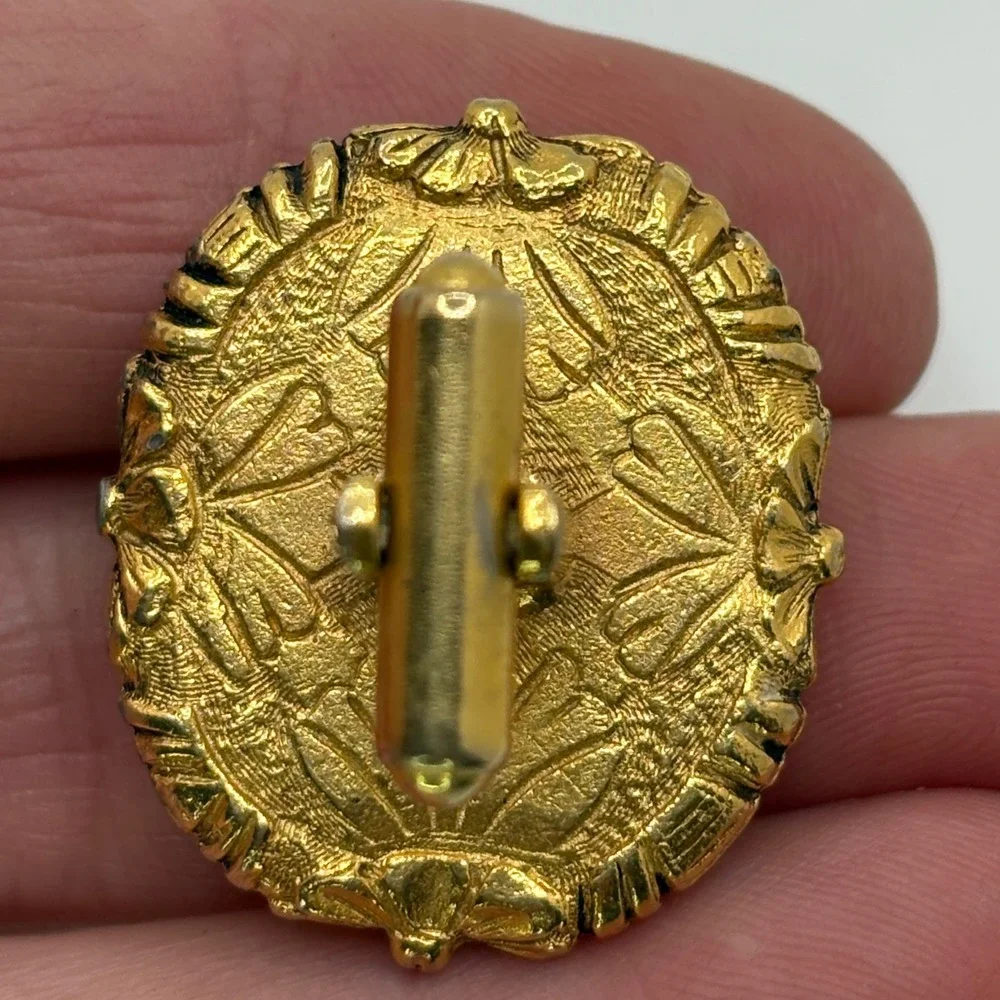 Vintage Dante Oval Cameo Cufflinks Gold Tone Tall Ship Sailboat Embossed Design‎